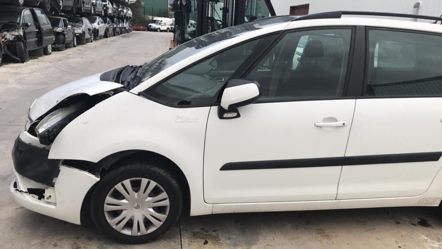 Image Pare choc arriere - CITROEN C4 GRAND PICASSO 1