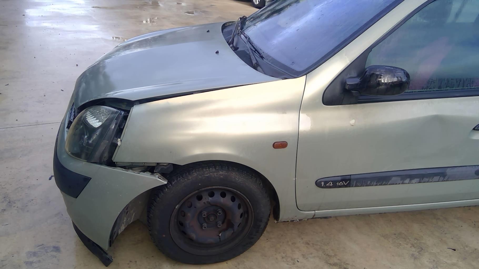 Image RENAULT CLIO 2