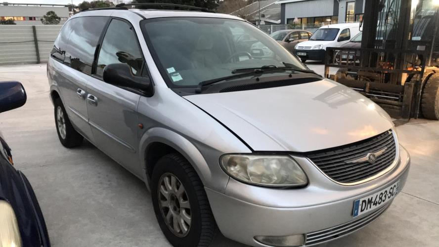 Image Pare choc avant - CHRYSLER VOYAGER 4