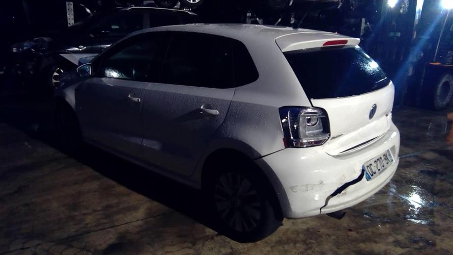 Image Volant - VOLKSWAGEN POLO 5