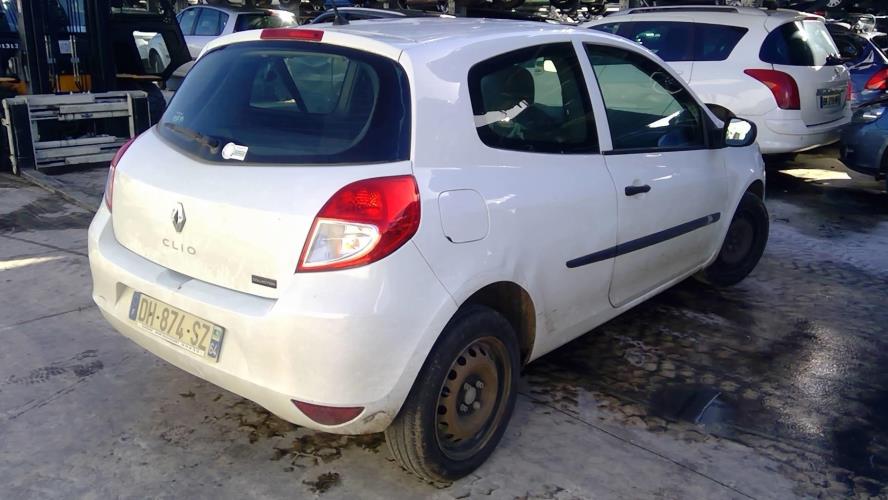 Image Trappe d'essence - RENAULT CLIO 3