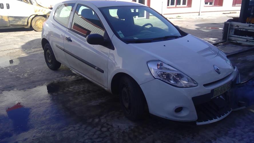 Image Trappe d'essence - RENAULT CLIO 3