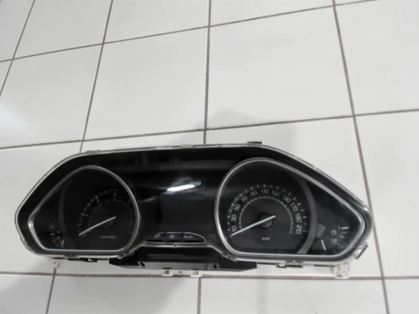 Tachimetro PEUGEOT 2008 1 PHASE 1 Diésel - 1