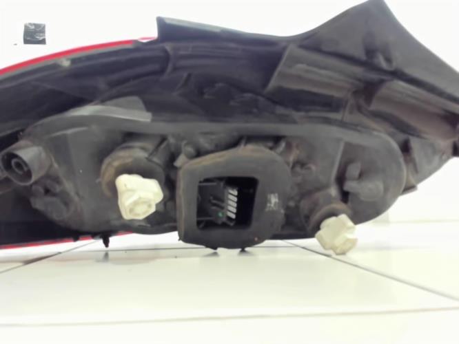 Image Feu arriere principal droit (feux) - OPEL CORSA D