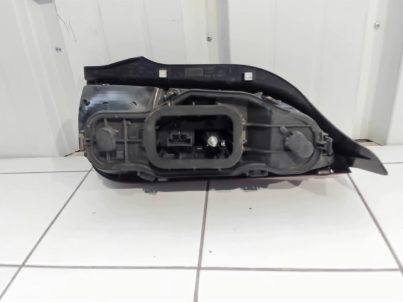 Fanale posteriore principale sinistro (luci) VOLKSWAGEN UP PHASE 1 Gasolina - 1