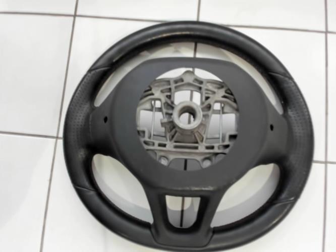 Image Volant - PEUGEOT 2008 1