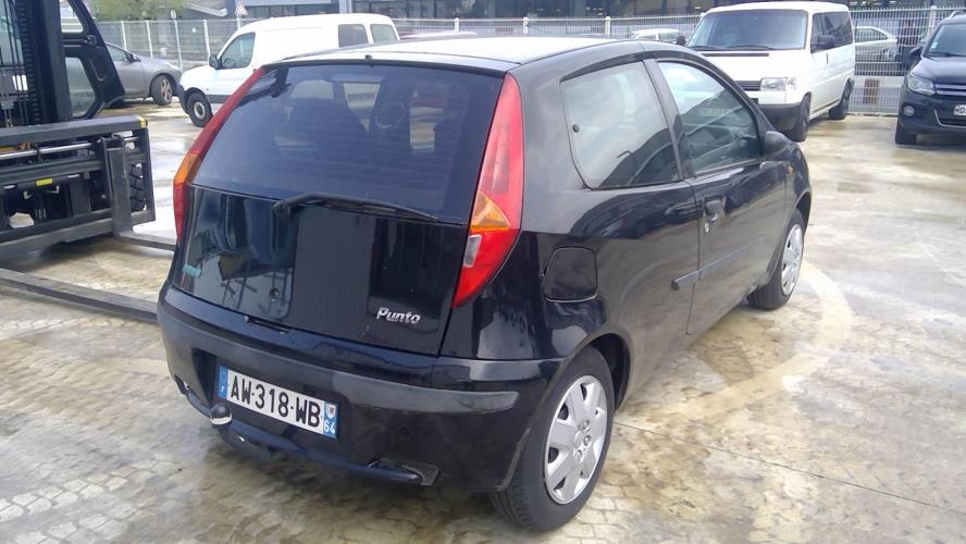 Image Pare choc avant - FIAT PUNTO 2