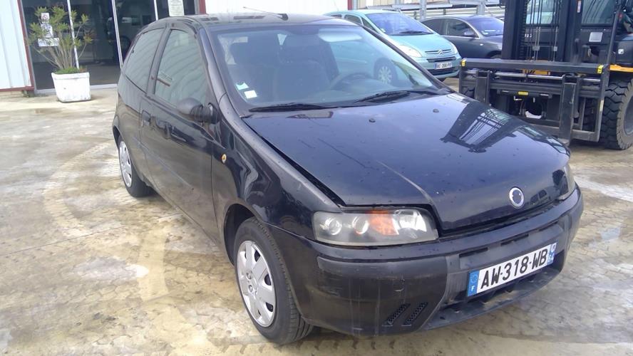 Image Pare choc avant - FIAT PUNTO 2