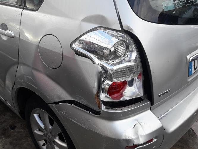 Image Porte avant droit - TOYOTA COROLLA VERSO 2