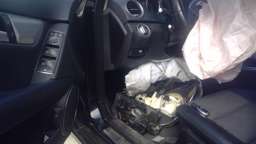 Image Ecran GPS - MERCEDES CLASSE C 204