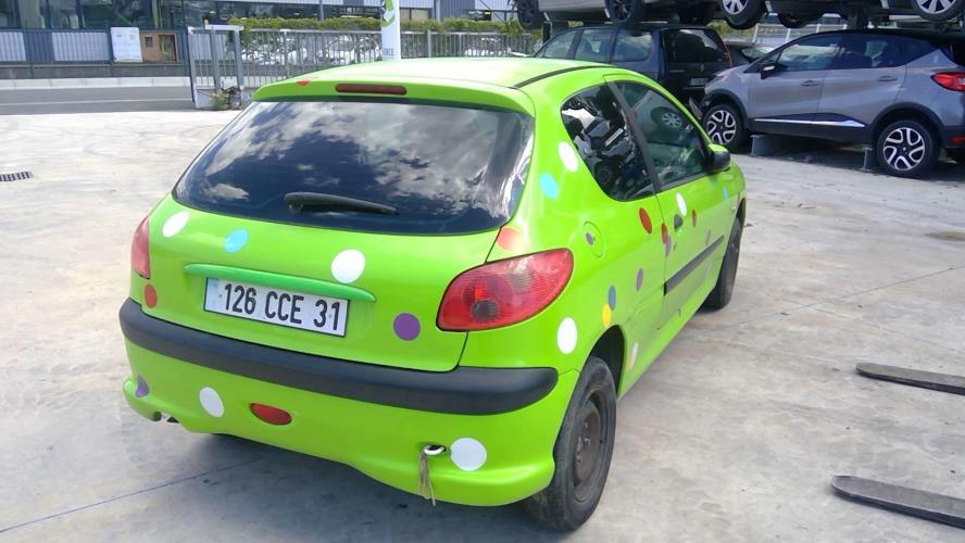Image Pare choc avant - PEUGEOT 206