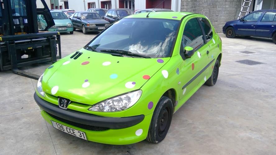 Image Pare choc avant - PEUGEOT 206