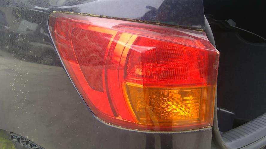Image Feu arriere principal gauche (feux) - LEXUS IS 2