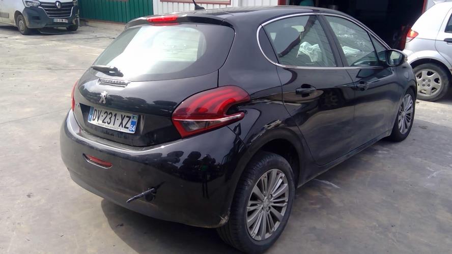 Image Volant - PEUGEOT 208 1