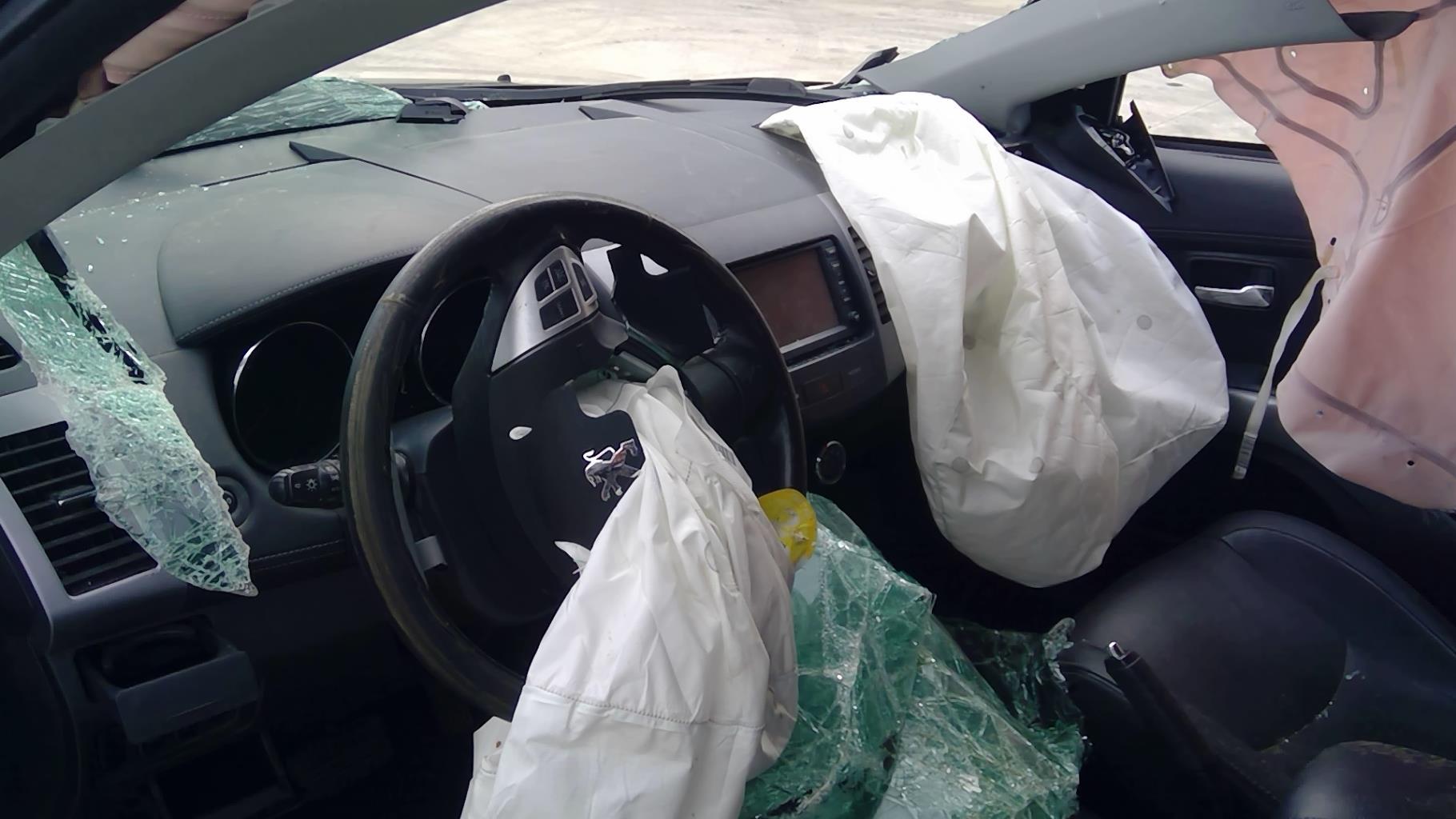 Image PEUGEOT 4007