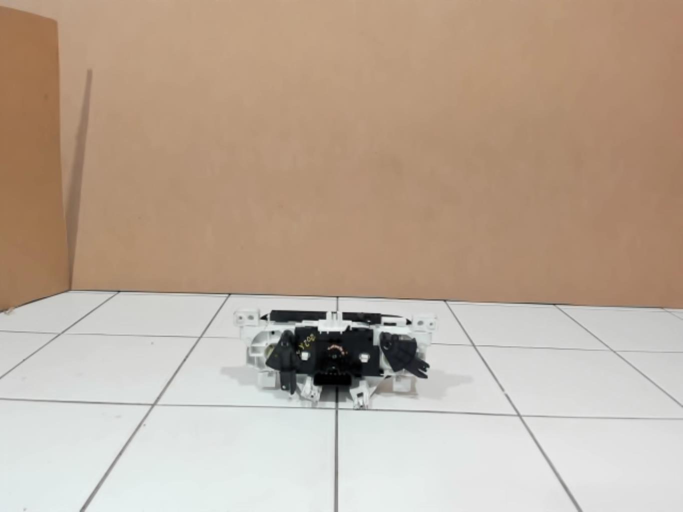 Commande chauffage RENAULT TWINGO 3 PHASE 2 Essence - 1