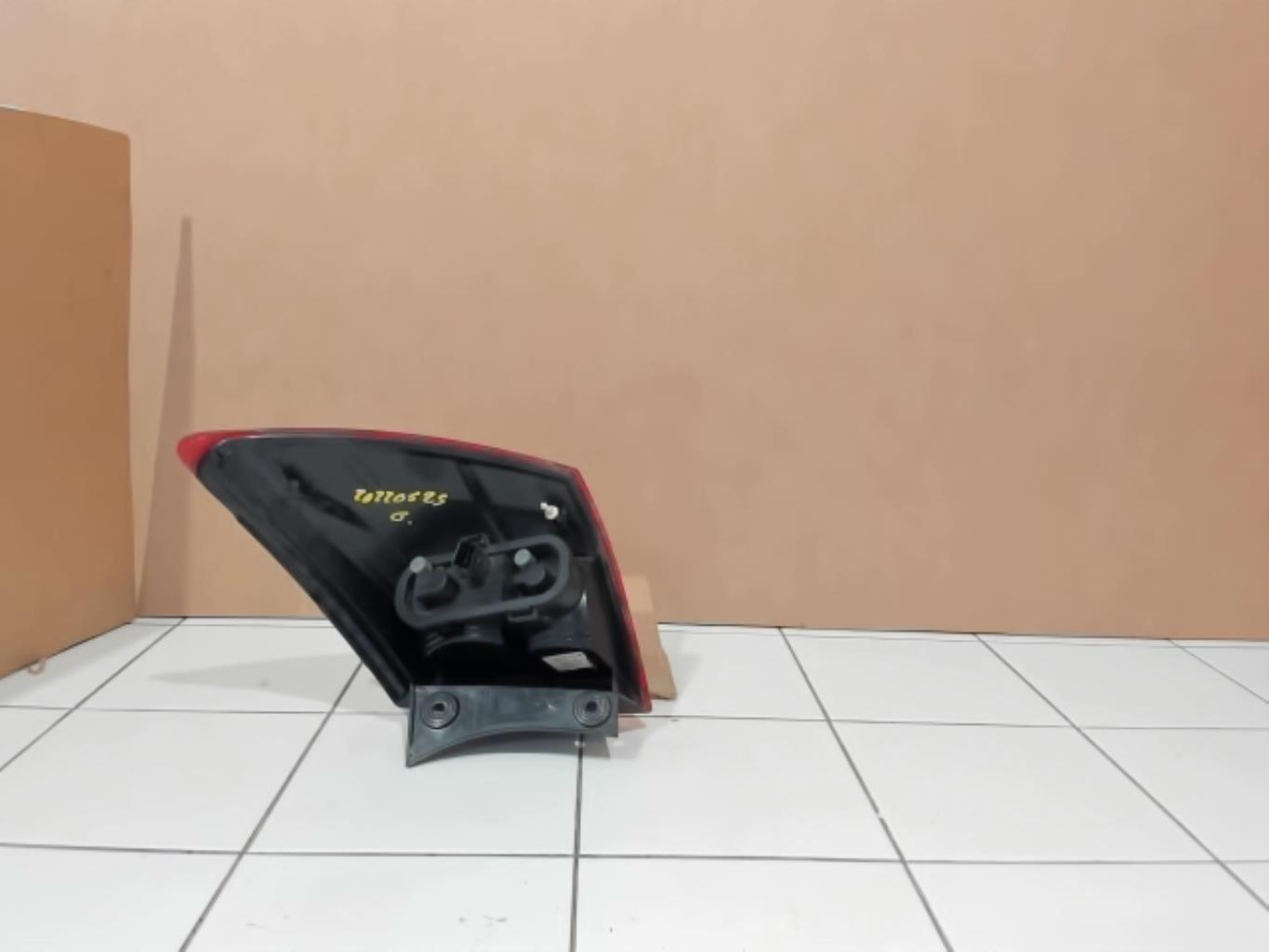 Fanale posteriore principale sinistro (luci) NISSAN QASHQAI 1 PHASE 1 Diésel - 1