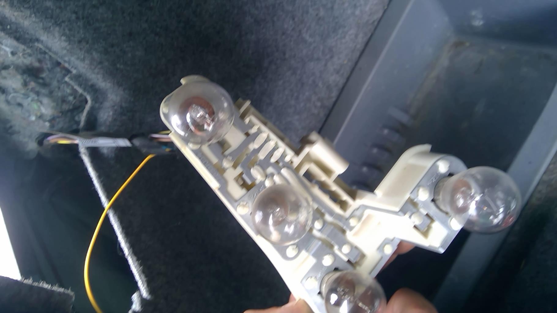 Fanale posteriore principale sinistro (luci) BMW SERIE 3 E90 PHASE 1 Diésel - 1