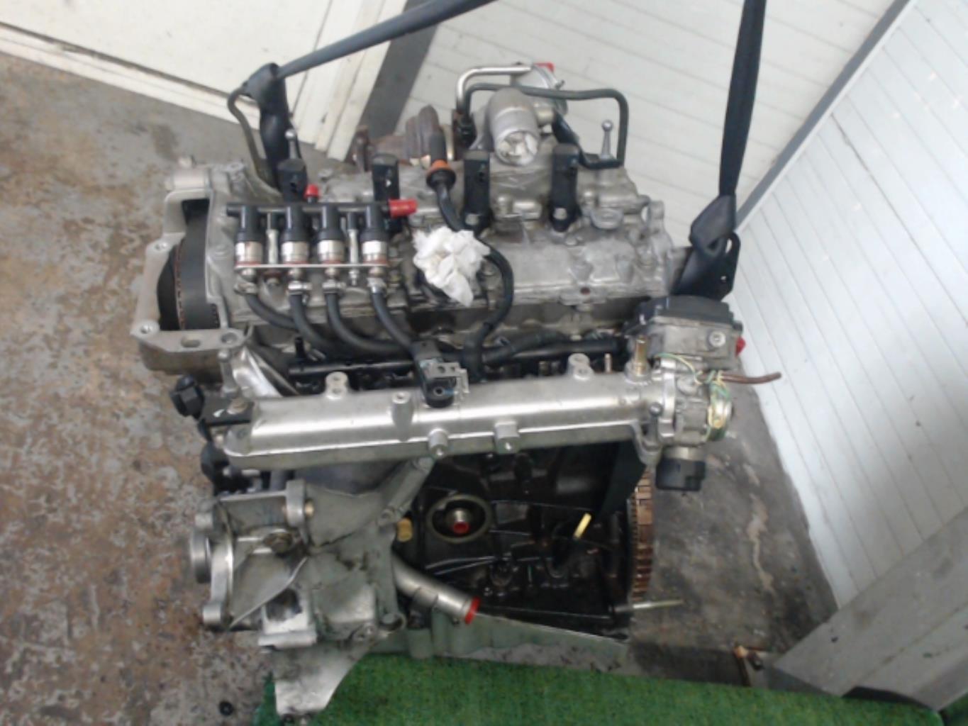 Moteur RENAULT VEL SATIS PHASE 2 Essence - 1