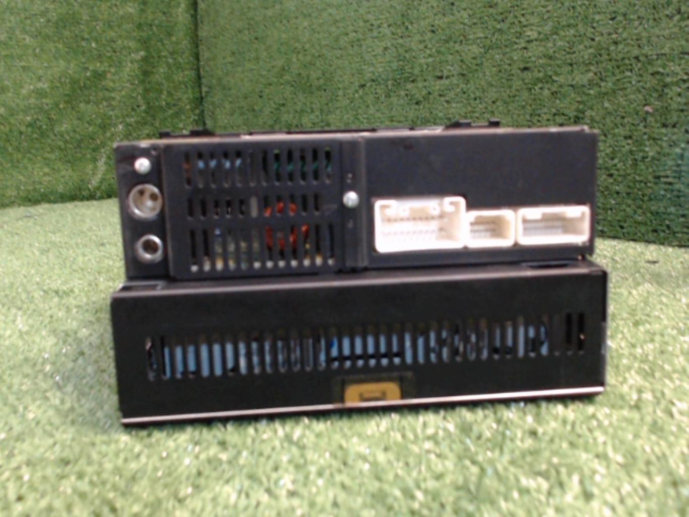 Autoradio originale LEXUS IS 2 PHASE 1 Diésel - 1