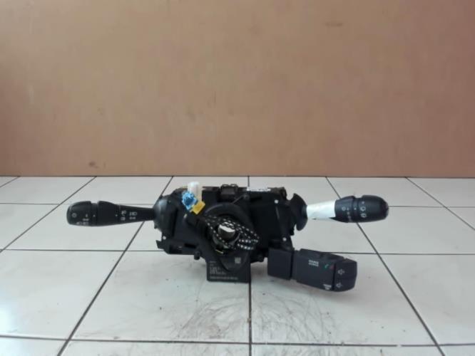 Image Com (Bloc Contacteur Tournant+Commodo Essuie Glace+Commodo Phare) - RENAULT TWINGO 3