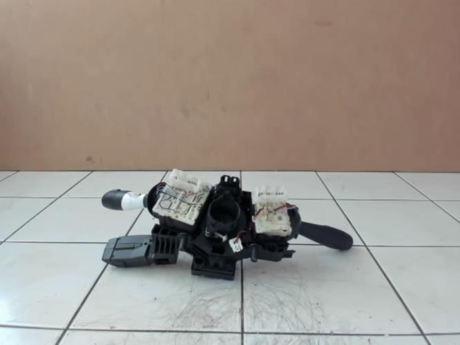 Image Com (Bloc Contacteur Tournant+Commodo Essuie Glace+Commodo Phare) - RENAULT TWINGO 3