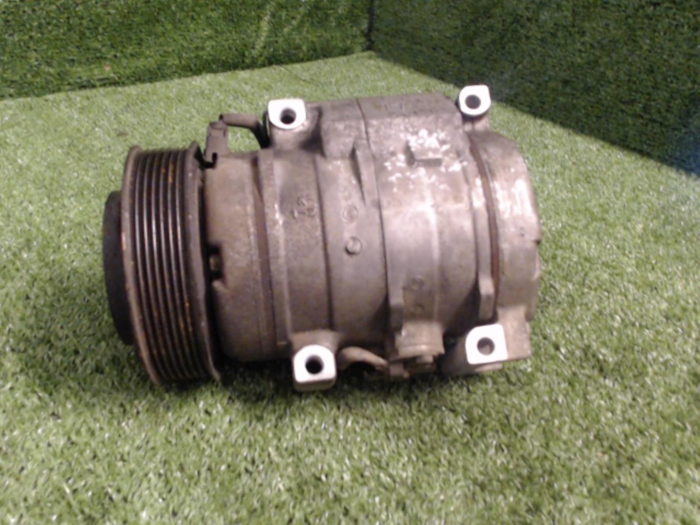 Compresseur clim RENAULT CLIO 2 PHASE 1 Essence - 1