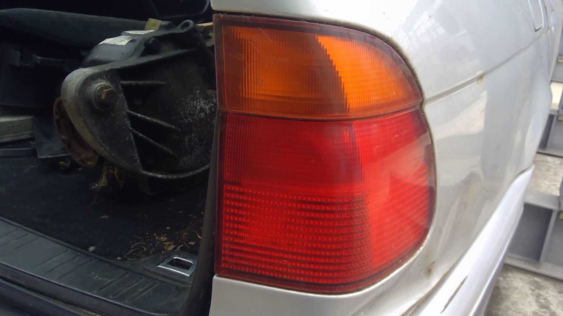 Fanale posteriore principale destro (luci) BMW SERIE 5 E39 TOURING PHASE 1 BREAK Diésel - 1