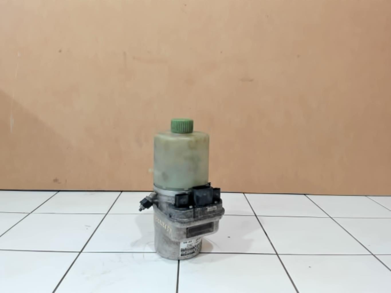 Pompe de direction MAZDA MX5 2 PHASE 2 CABRIOLET Essence - 1