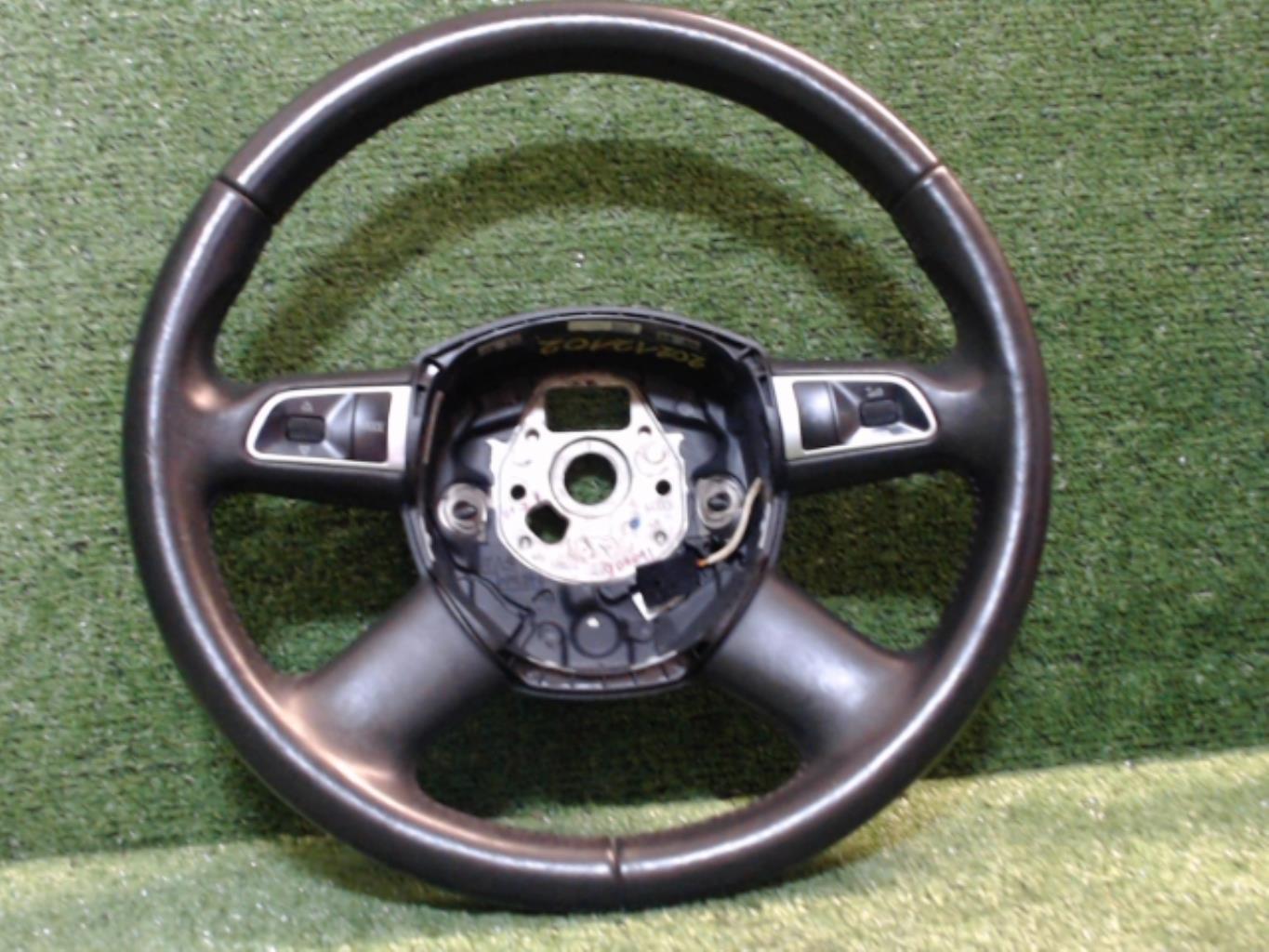 Volant AUDI A4 3 AVANT PHASE 1 BREAK Essence - 1