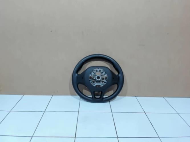 Image Volant - PEUGEOT 208 1