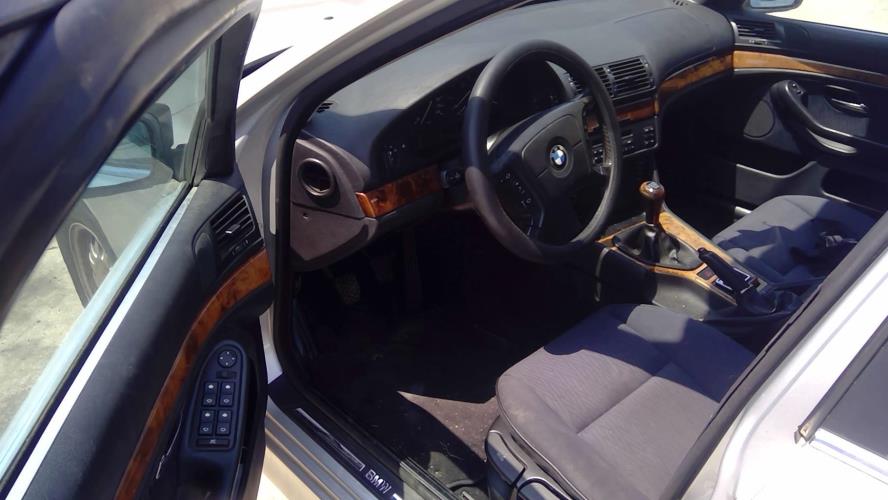 Trappe à Essence Pour BMW E39 – Couleur Dunkelblau (bleu Foncé) | Pièce D’occasion En Bon état