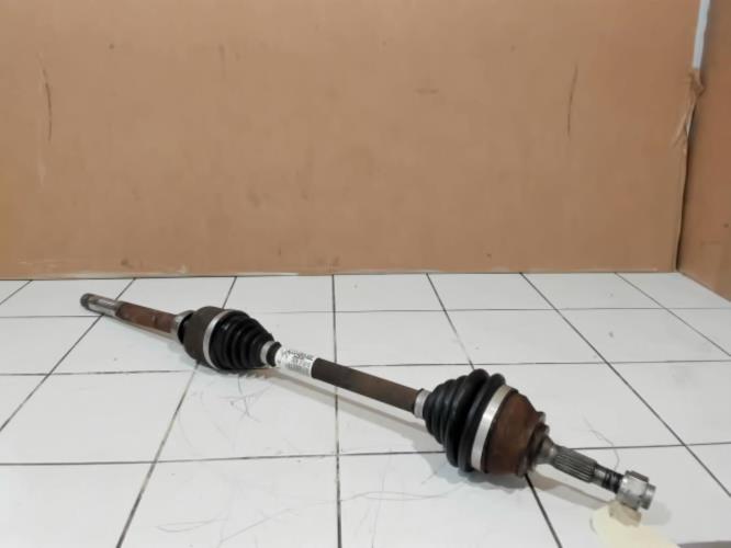 Image Cardan droit (transmission) - PEUGEOT 208 1