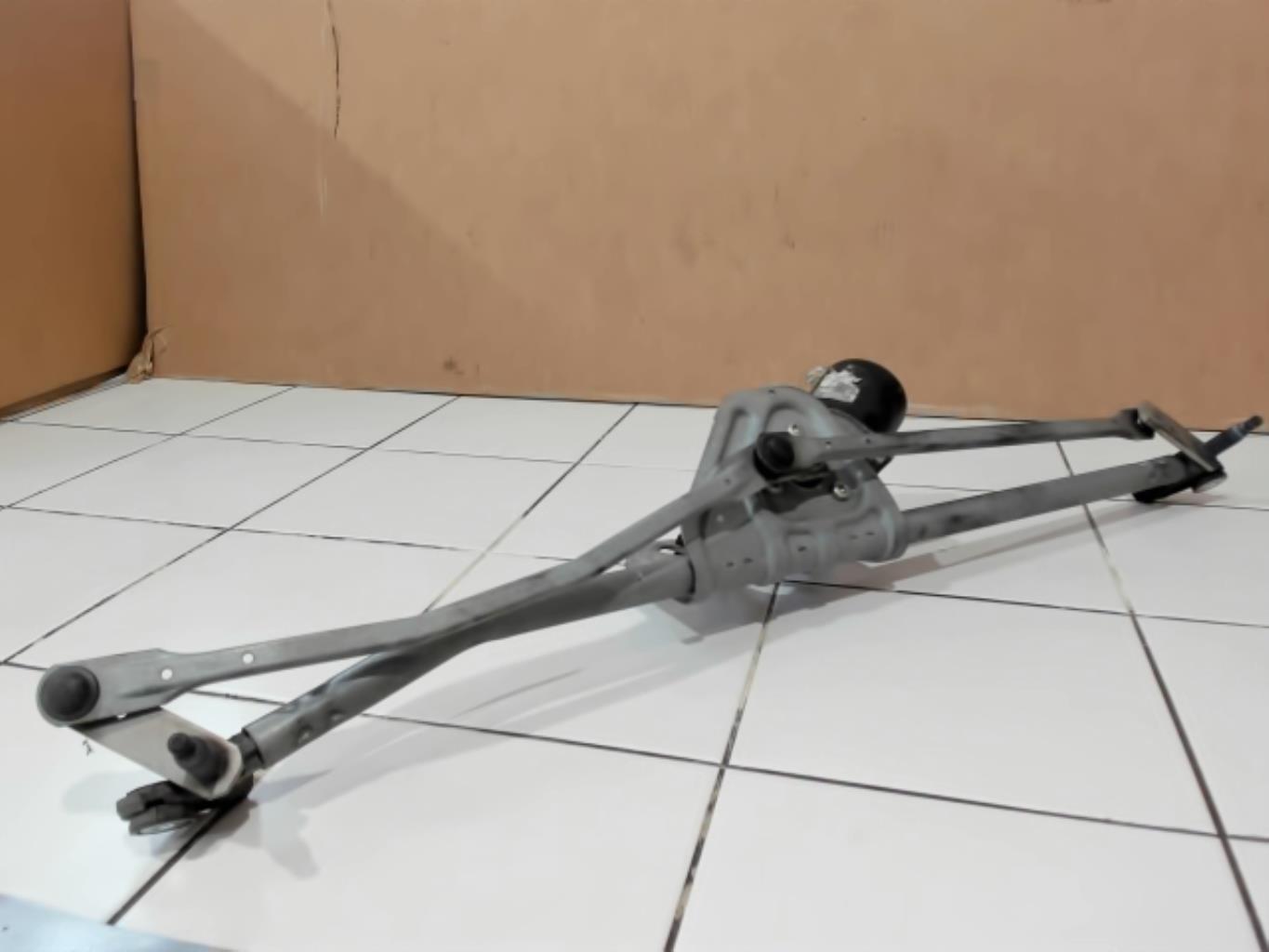 Moteur essuie glace avant MINI MINI 2 R56 PHASE 1  - 1