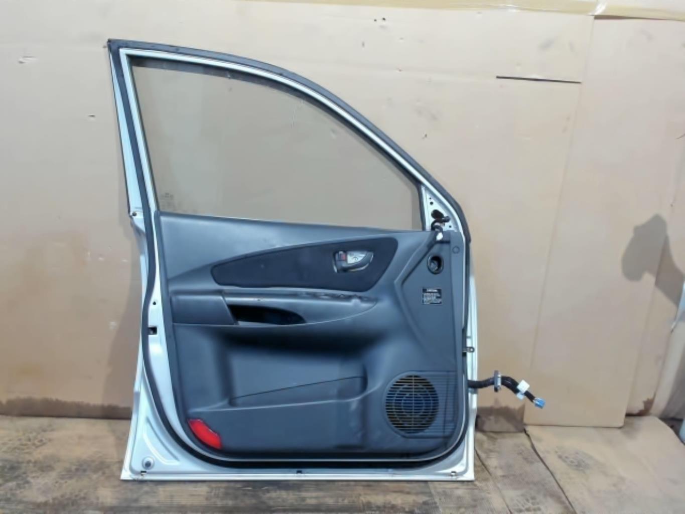 Porte Avant Gauche HYUNDAI TRAJET (2004) - 760033A021 - Vitre électrique Et Poignée Chromée