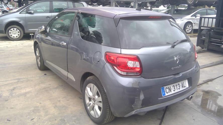 Image Feu arriere principal droit (feux) - CITROEN DS3