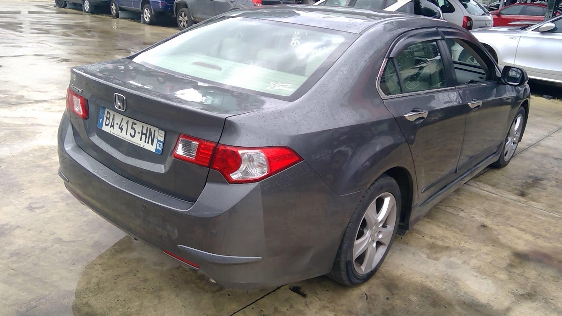 Image HONDA ACCORD 8