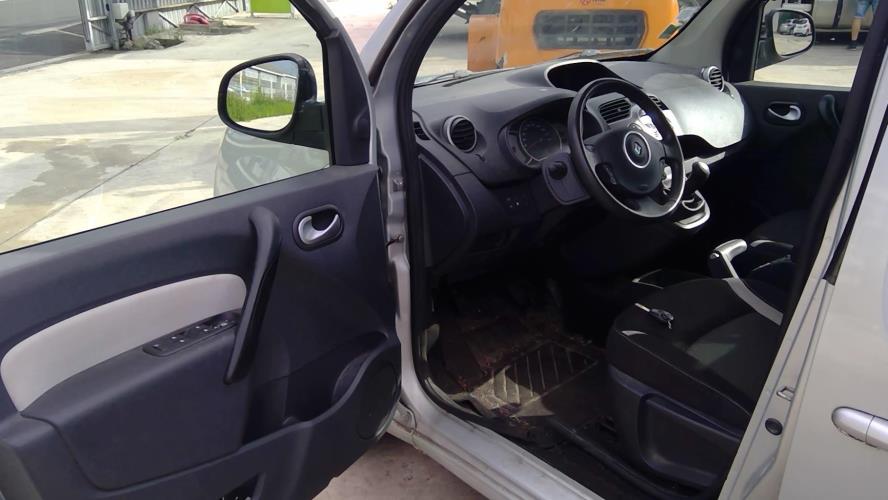 Image Feu arriere principal gauche (feux) - RENAULT KANGOO 2