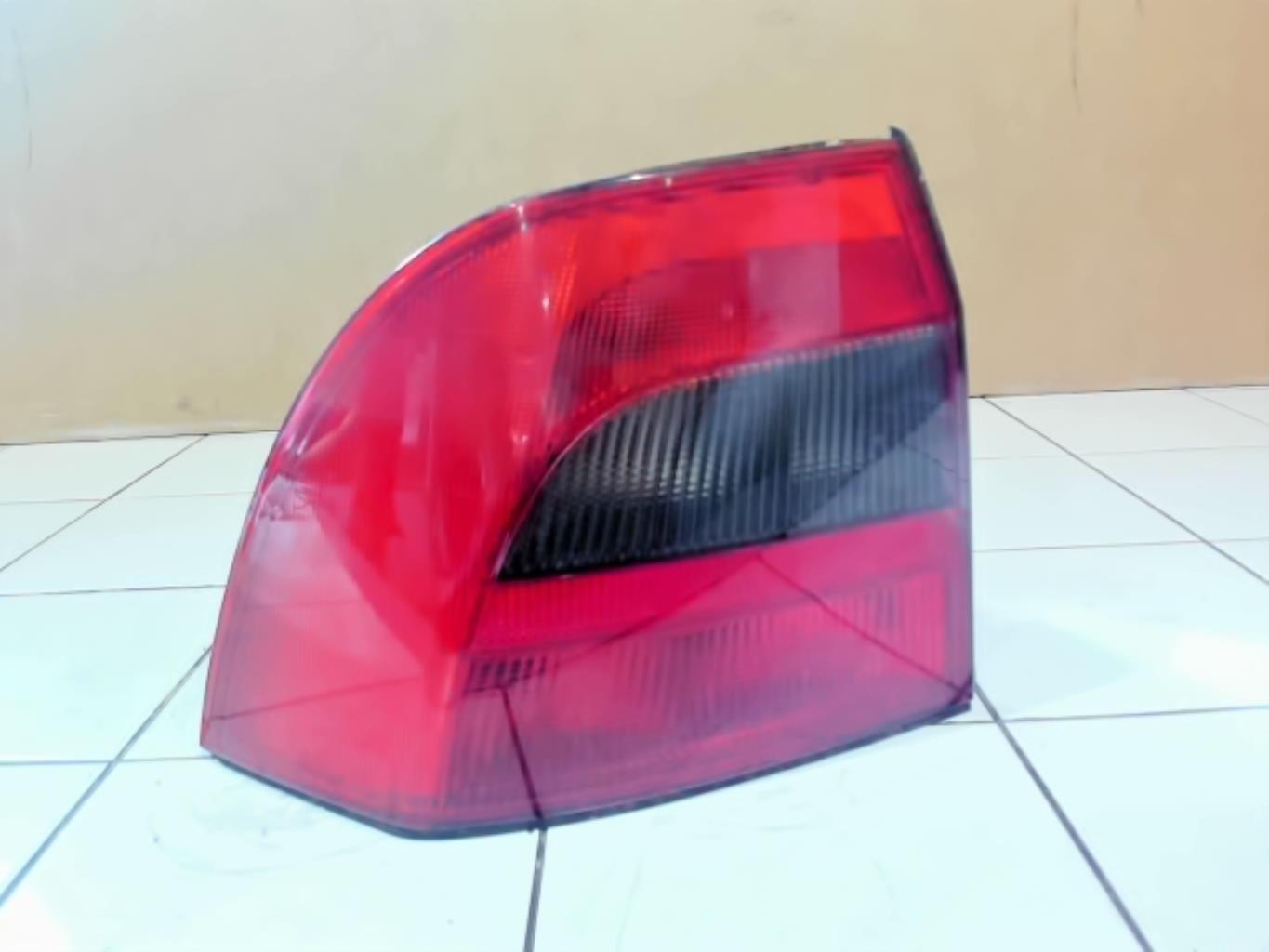 Fanale posteriore principale sinistro (luci) OPEL VECTRA B PHASE 2 Diésel - 1