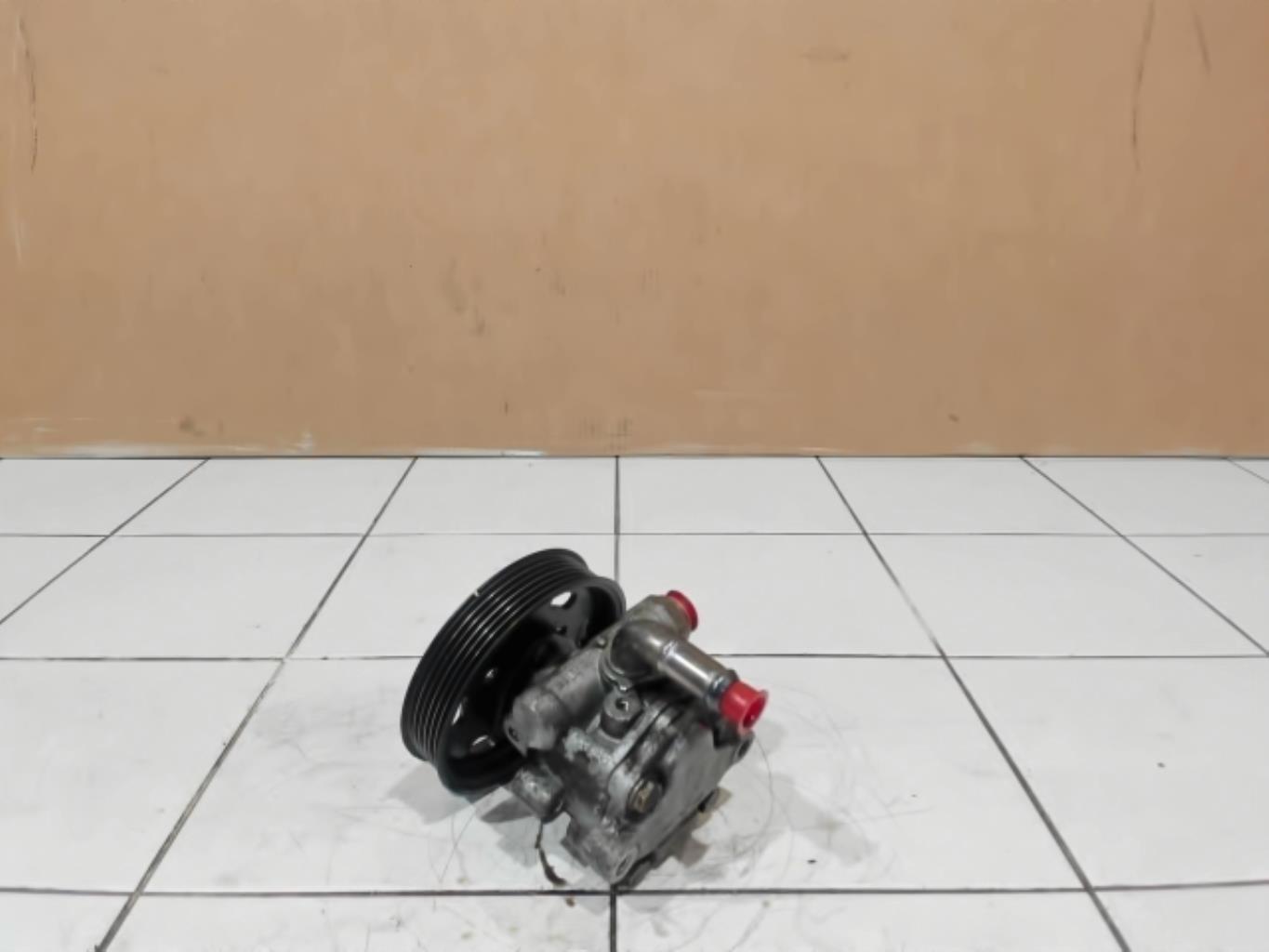 Pompa sterzo VOLKSWAGEN GOLF 4 Gasolina - 1
