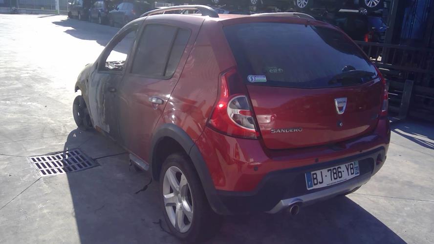 Image Pare choc arriere - DACIA SANDERO 1