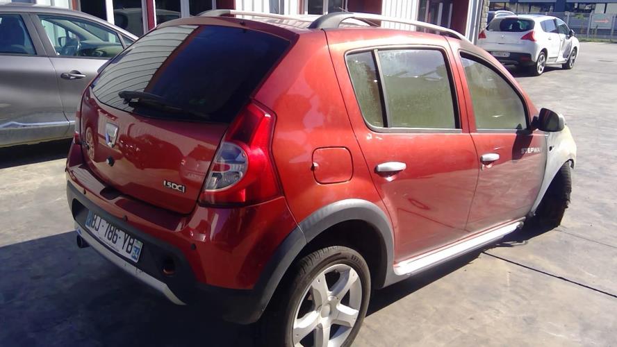 Image Pare choc arriere - DACIA SANDERO 1