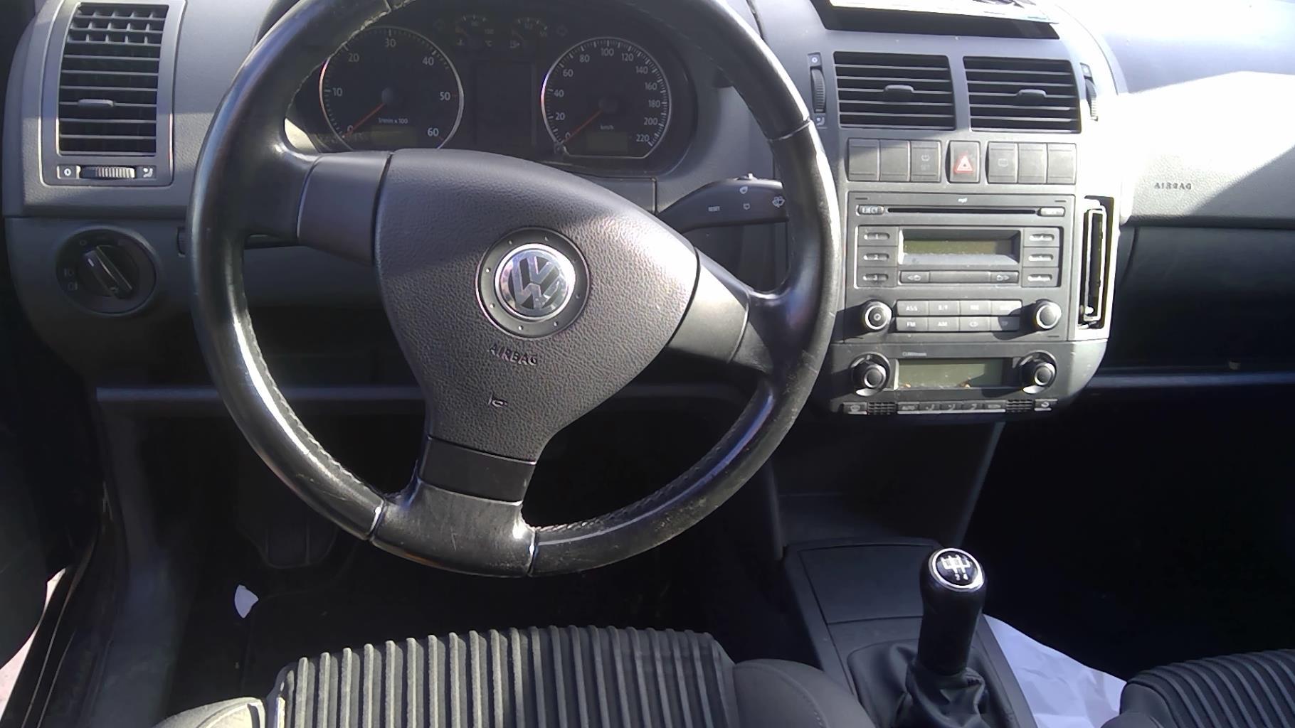 Image VOLKSWAGEN POLO 4