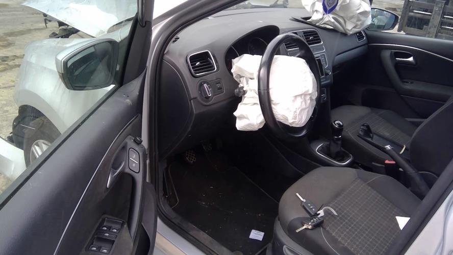 Image Feu arriere principal droit (feux) - VOLKSWAGEN POLO 5
