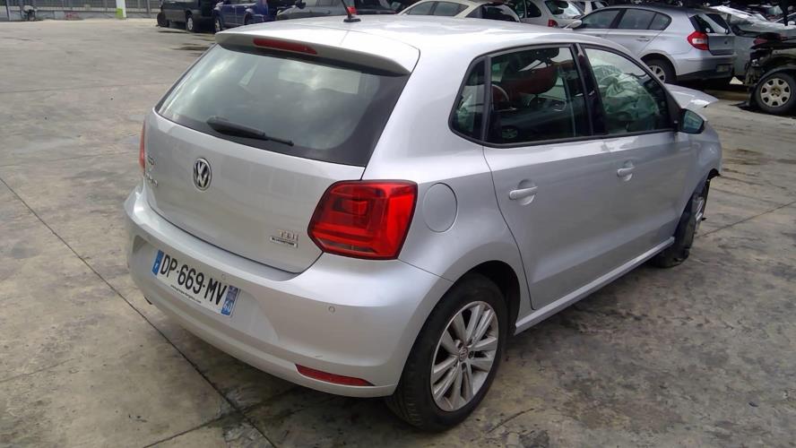 Image Feu arriere principal droit (feux) - VOLKSWAGEN POLO 5