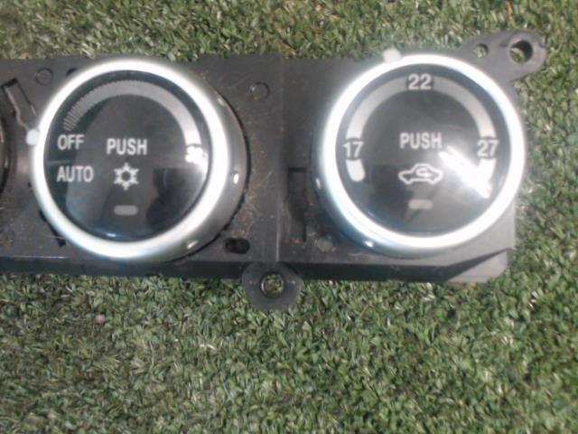 Commande chauffage MITSUBISHI L 200 3 Diesel - 1