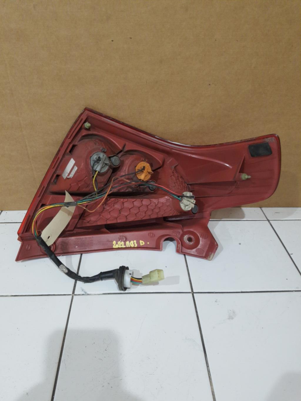 Fanale posteriore principale destro (luci) SUZUKI SWIFT 3 Diésel - 1