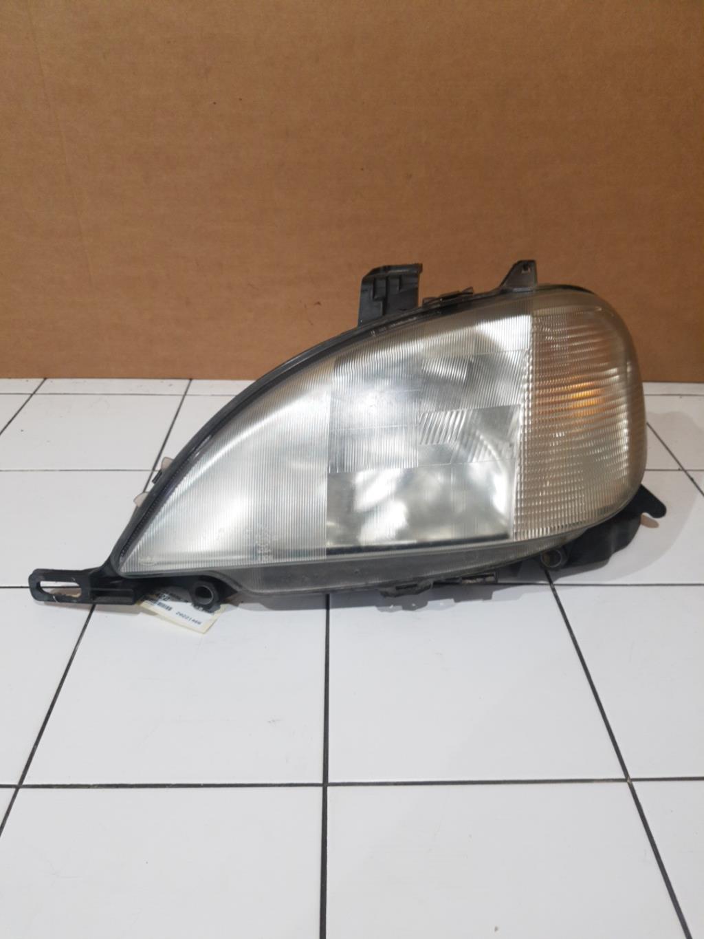 Gruppo ottico anteriore principale sinistro (luci)(faro) MERCEDES CLASSE M 163 PHASE 1 Diésel - 1