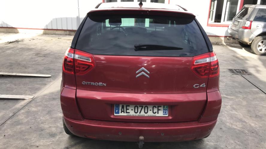 Image Pare choc arriere - CITROEN C4 PICASSO 1