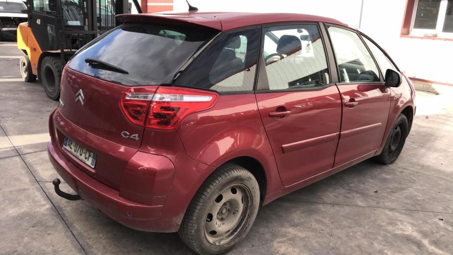 Image Pare choc arriere - CITROEN C4 PICASSO 1